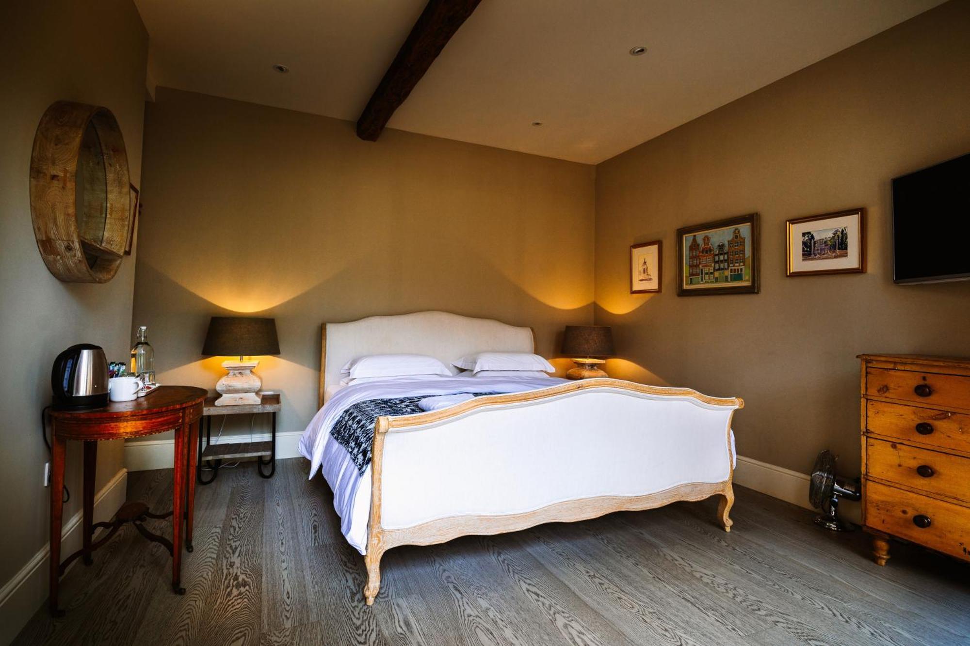 Chippenham Park Garden Rooms Екстериор снимка